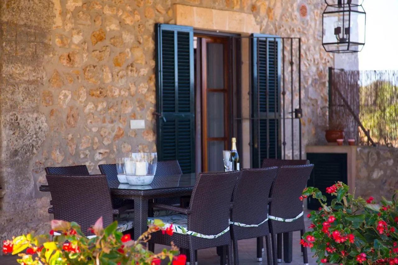 Can Peroti Manacor  Villa